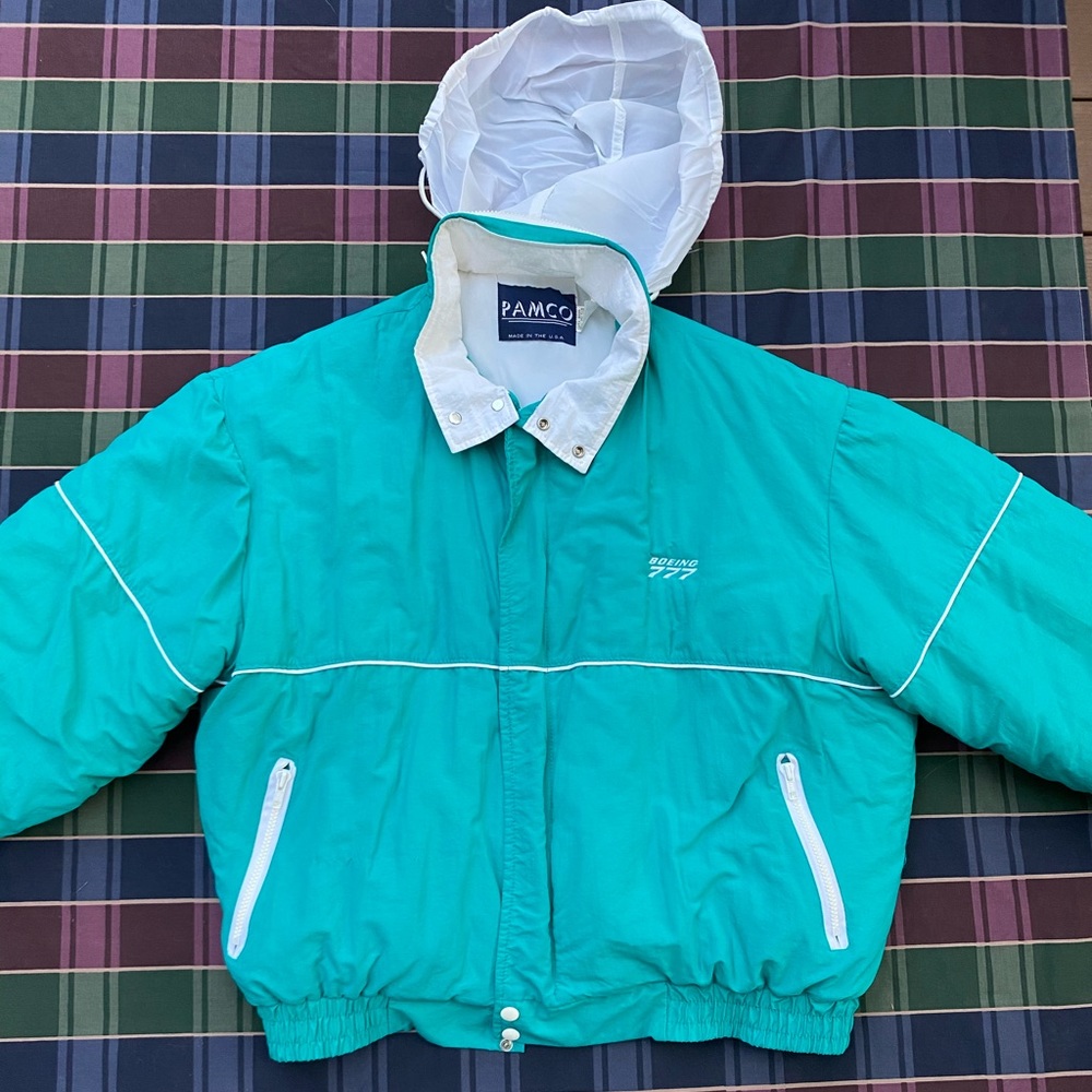 Vintage Boeing 777 puffer with zip away hood